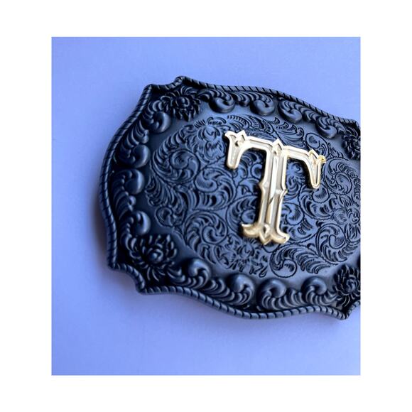 Initial T Letter T Belt Buckle - Picture 6 of 8